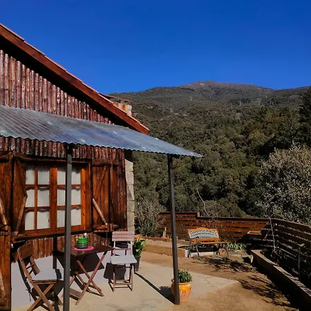 De Madera El Roserar De Montseny